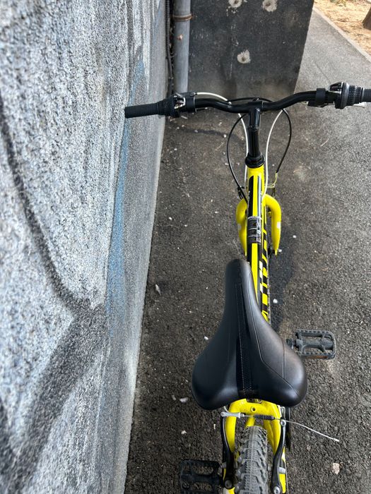 Drag H1 жълт 26”