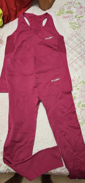 Нов  спортен  сет  на  FLAIR M-L