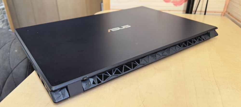 Laptop Asus Gaming X571G__i5-9300H__NVidia GeForce GTX 1050 4GB__8GB DDR4__256GB SSD__FARA BATERIE_15.6"IPS FHD__ca NOU / Impecabil