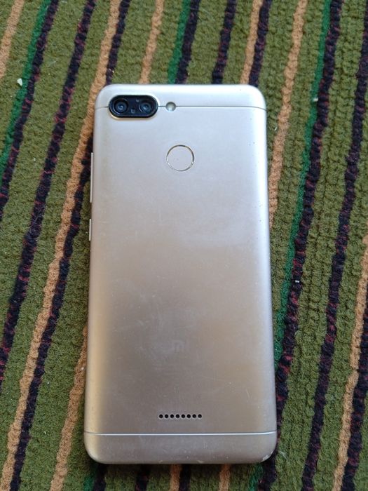 Redmi 6 gold ekrani singan xotirasi 32gb