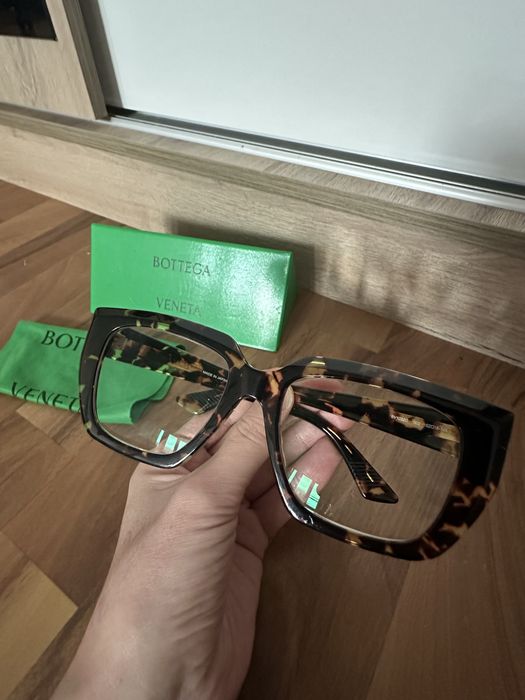 Рамка за очила,оригинал. Разумен коментар на цена е възможен.