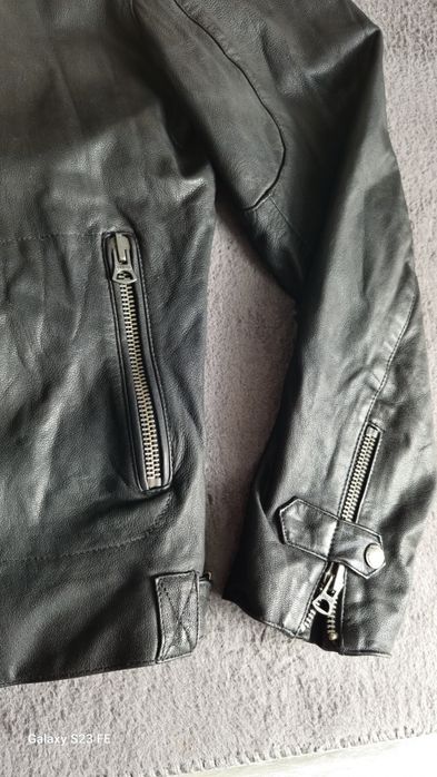 Мъжко кожено яке (M) 80€
