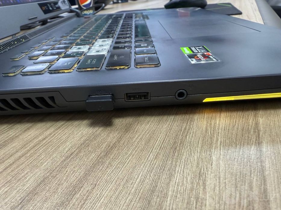 Asus Rog Strix G713