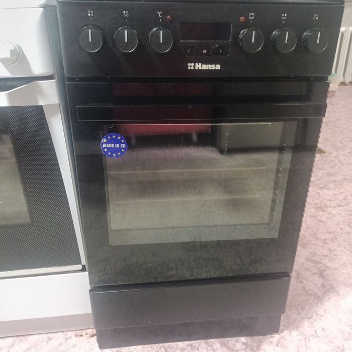 Продам индукционную плиту Hansa