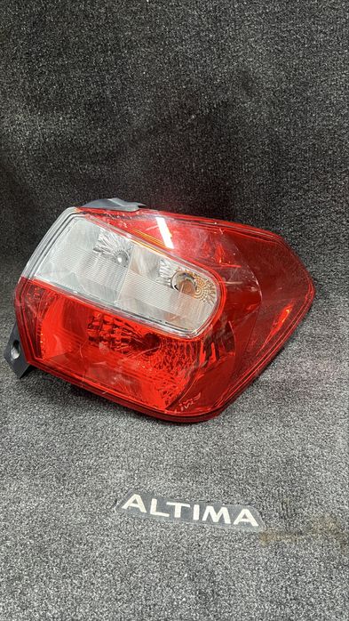 Задний фонарь Субару XV