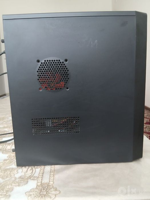 Kompyuter jamlanmasi sotiladi (i3-10100 / 4GB RAM / 1TB HDD / Monitor)