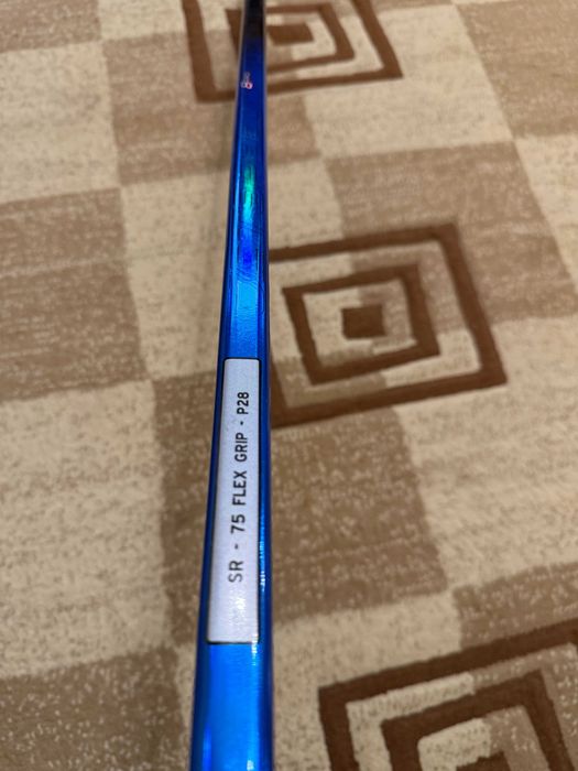 Crosa de Hochei CCM JetSpeed FT8 Pro | Flex 75 | P28 | Stanga (L)