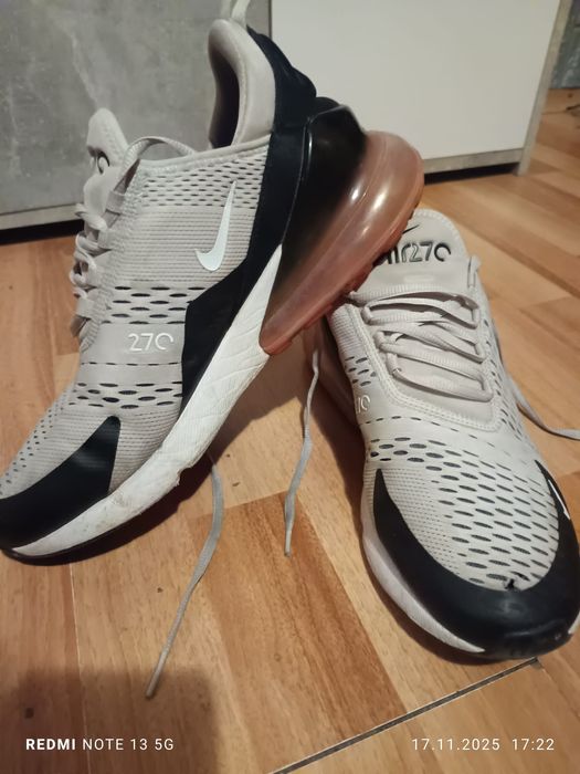 Adidași originalib Nike