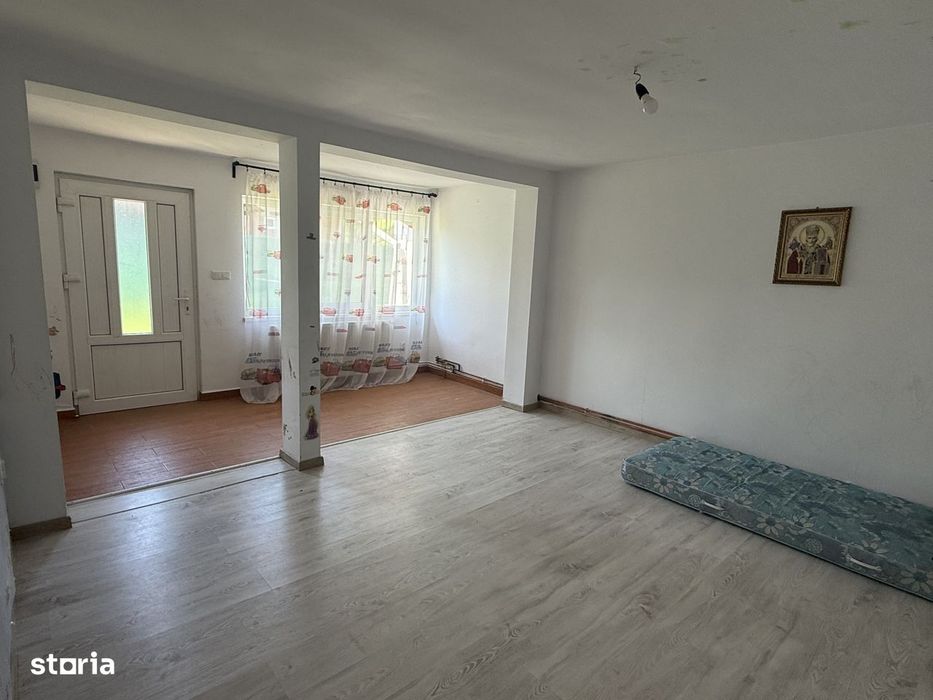 Casa de vanzare 104 mp, Moieciu de Jos, Jud. Brasov, langa Bran.