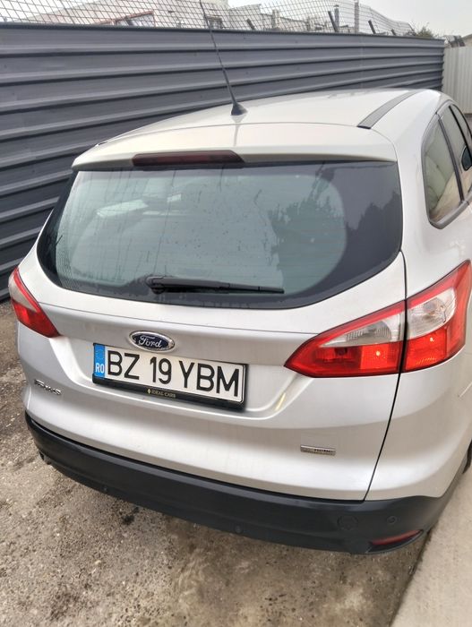 Vând schimb Ford focus