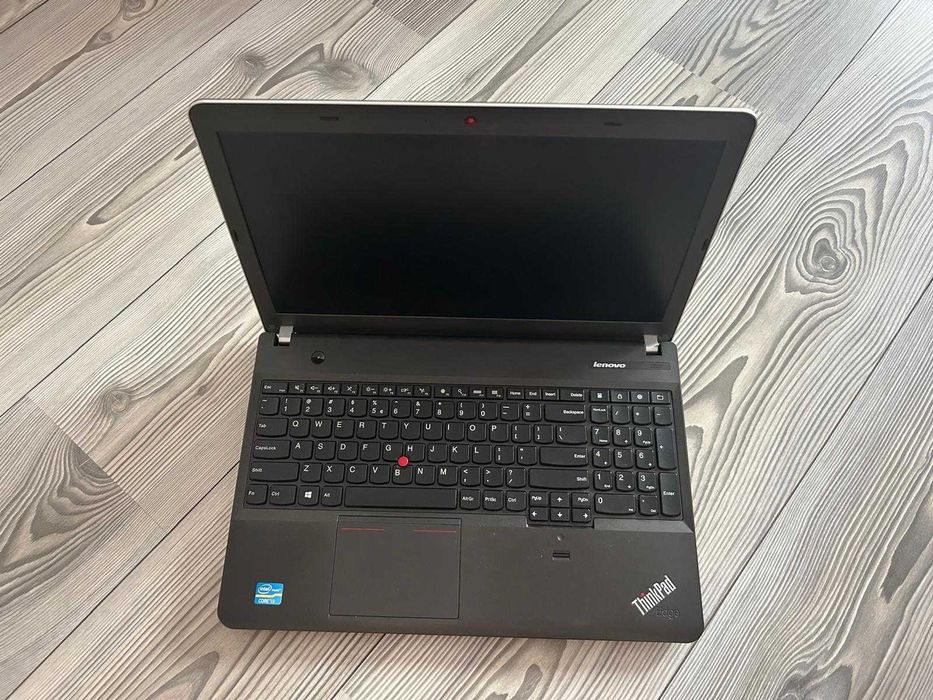 Vand Laptop Lenovo ThinkPad Edge, Windows 10 Pro cu licenta si SSD