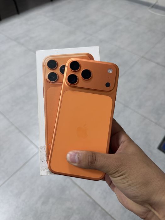 Iphone 17 pro max cosmic orange  5G EAC HX/A 256GB 99%