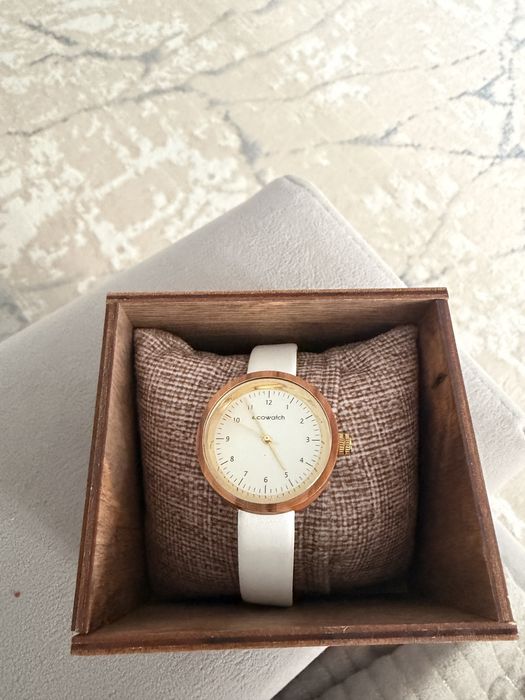 Женские эко часы (ecowatch)