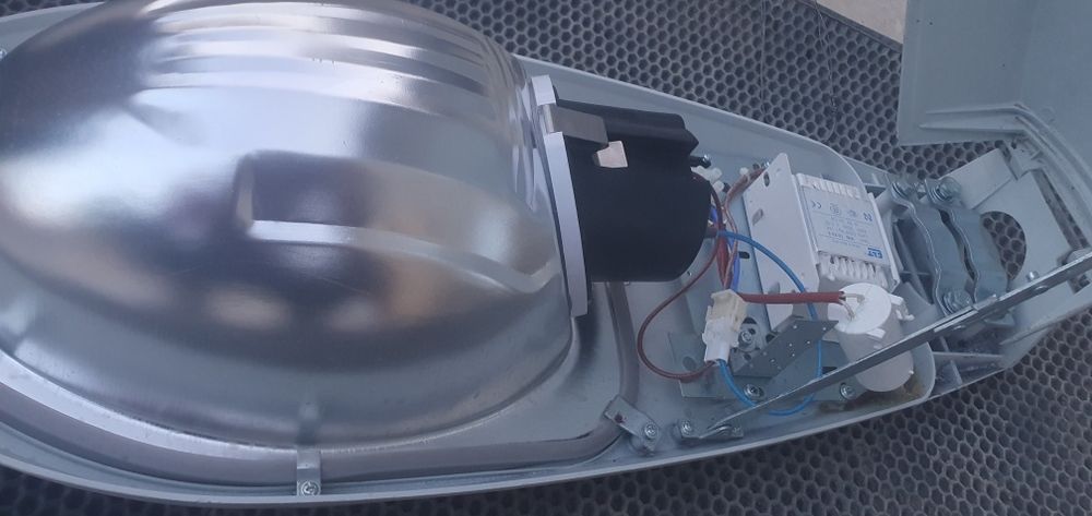 Прожектор 10000 тенге