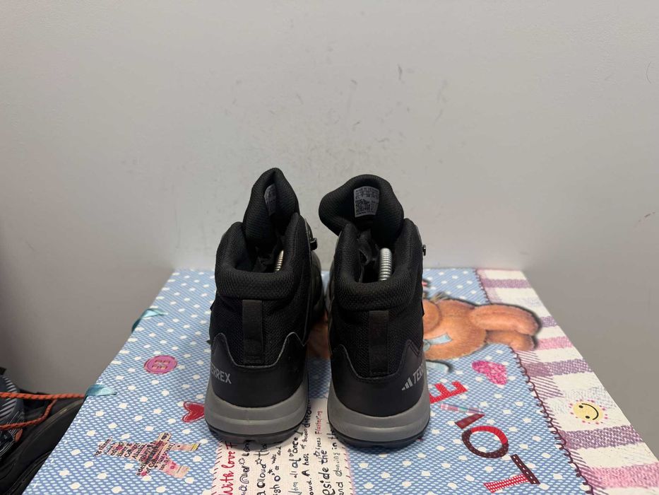 adidas Terrex Mid GORE-TEX''оригинални туристически обувки 38 номер