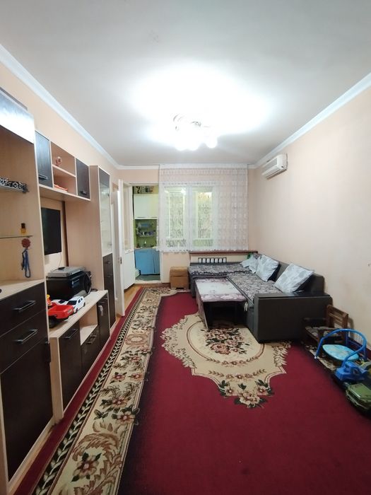 Чиланзар 18 , Продаётся 2 х комнатная квартира . Ориентир Па