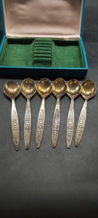 Чайные серебряные ложки