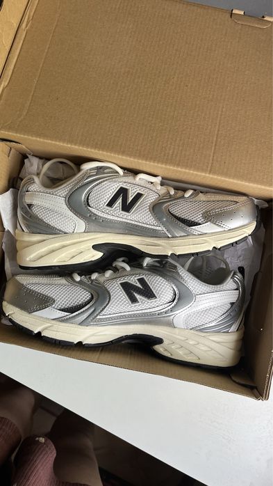 Продаю оригинальные New Balance 530