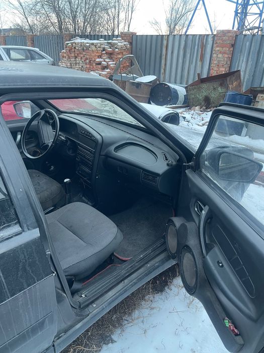 Продам авто ваз 2114.