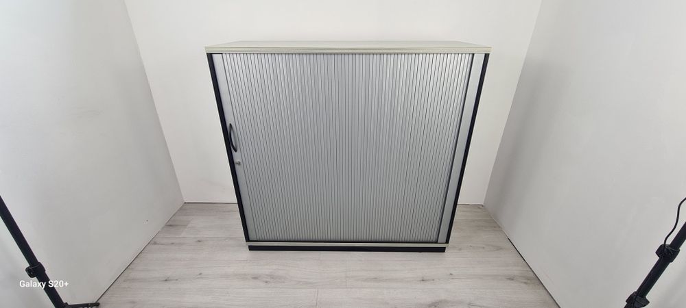 Немски офис шкаф етажарка съхранение на документи и други нужди