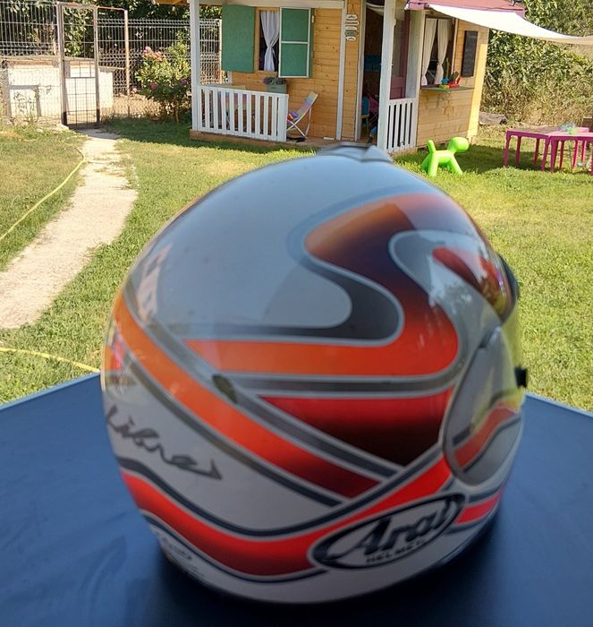 Shoei 100€  arai-100€