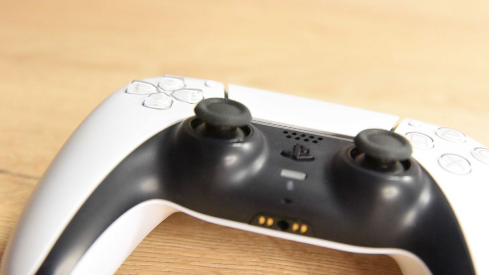 Controller PS5 cu Hall Effect