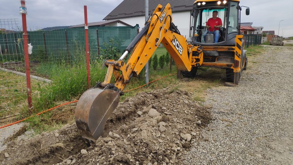 Execut sapaturi , fundatii , terasamente ,fose, santuri apa gaz curent