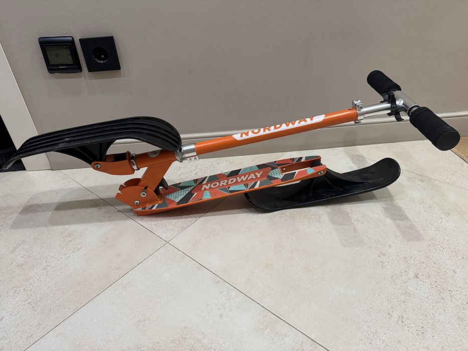 Продам самакат зимнии