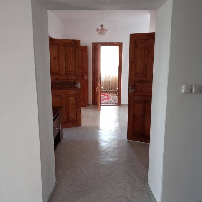 Продам срочно большой коттедж