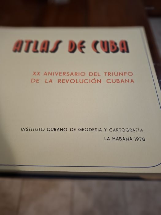 Продавам атлас колекционерски ATLAS DE CUBA