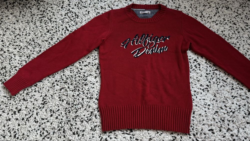 Дамски пуловер Tommy Hilfiger размер XS