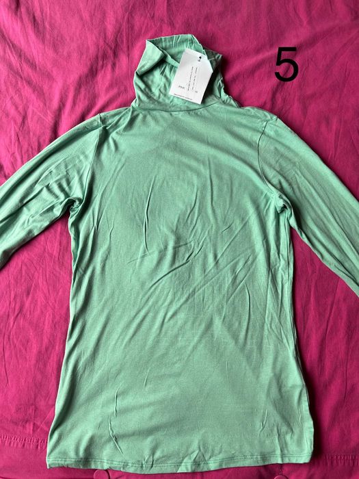 Нови с етикет. Блузи с висока яка, различни цветове, размер S-L.