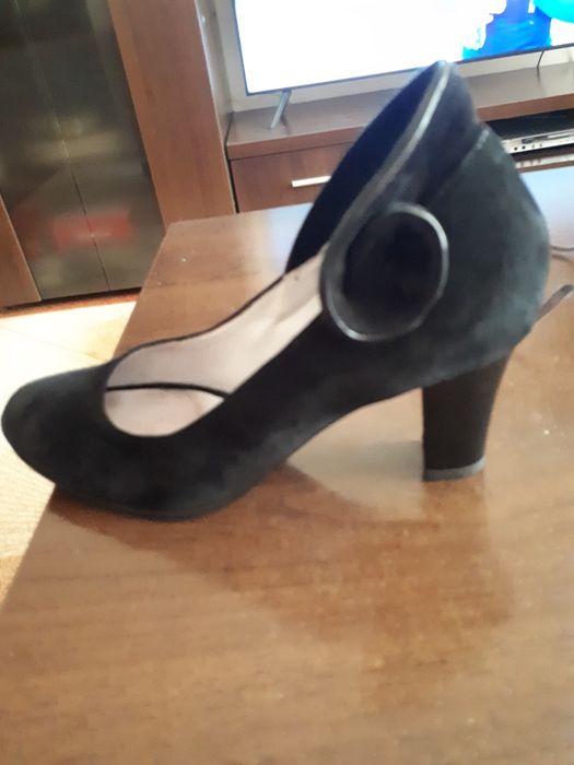 Pantofi eleganti