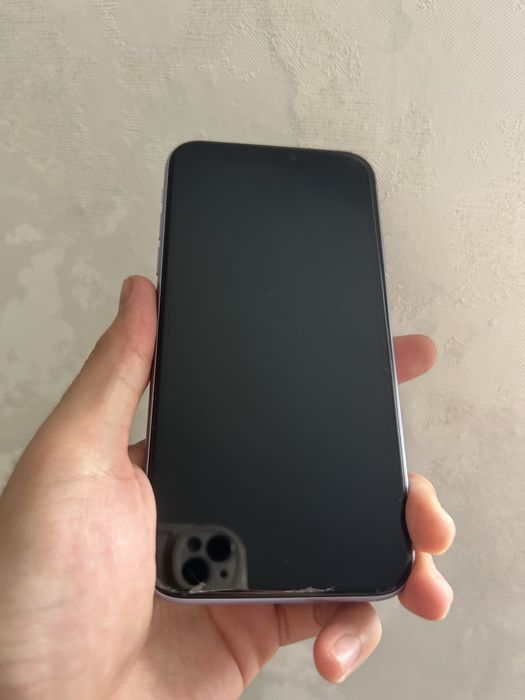 Айфон 11 64гб.
