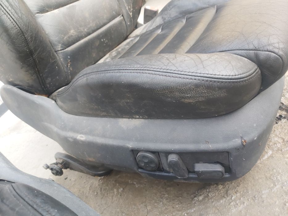 Продам сиденья audi c5