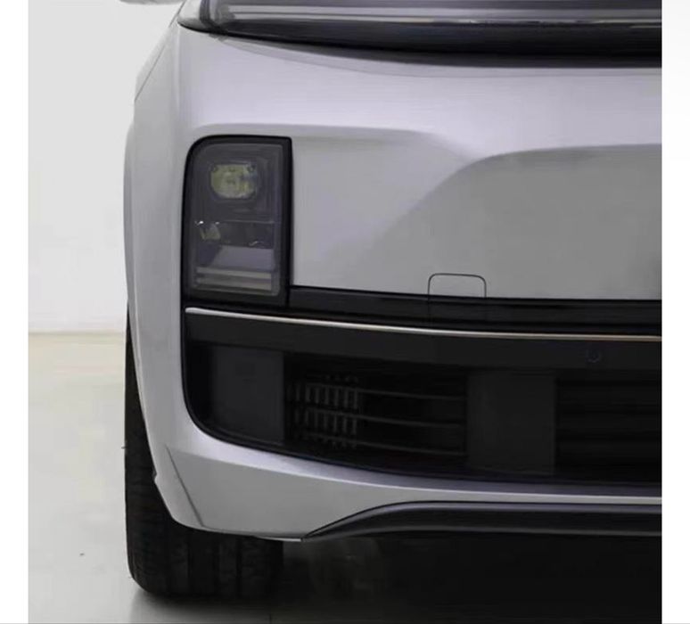 Стекло фары Li L9