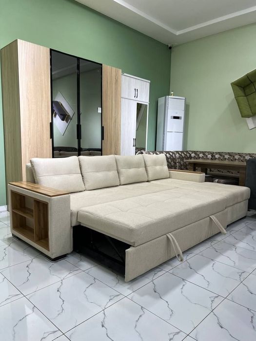 Угловой диван раскладной сундук. Имеется рассрочка.