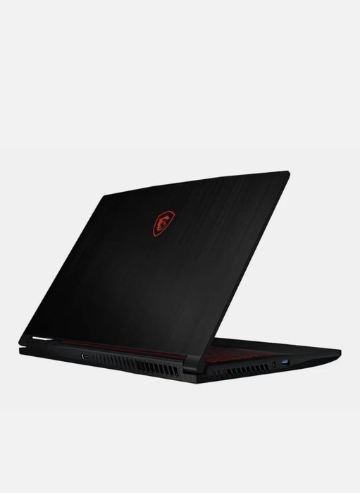 Vând Laptop Gaming MSI MS-16R5 – RTX 3050 / 32GB RAM / 3TB Stocare (Stare Excelentă)