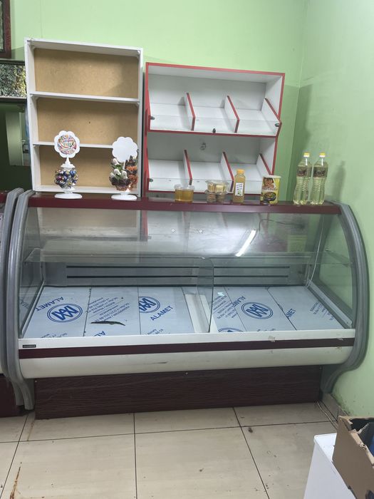 Продам ветриный холодильник
