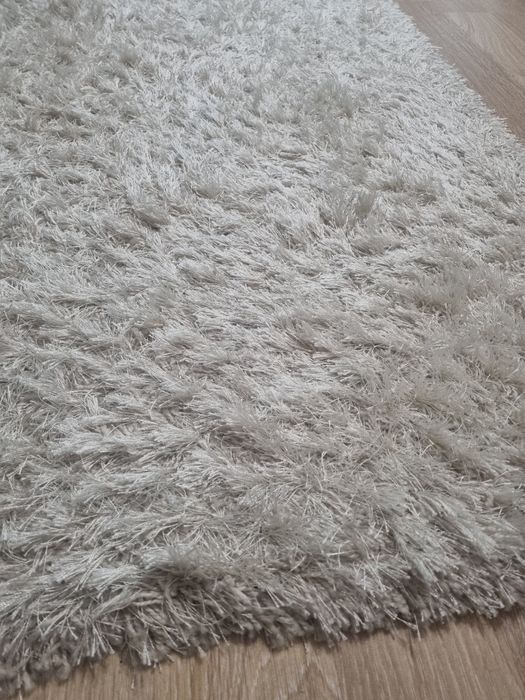 Vând covor de dimensiuni mari 300x400 cm