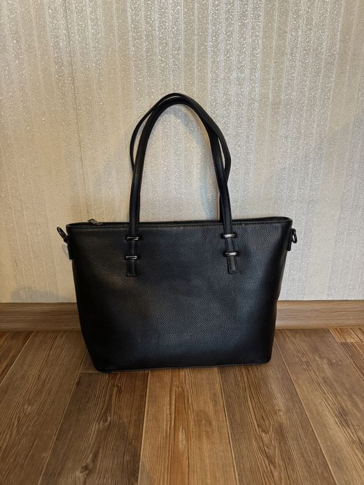 Сумка в классическом-деловом стиле из Натуральной кожи