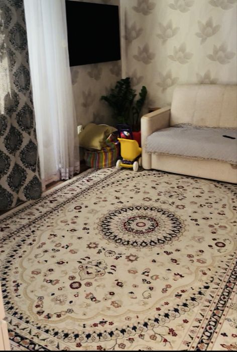 Продам ковер 2,5*3,5