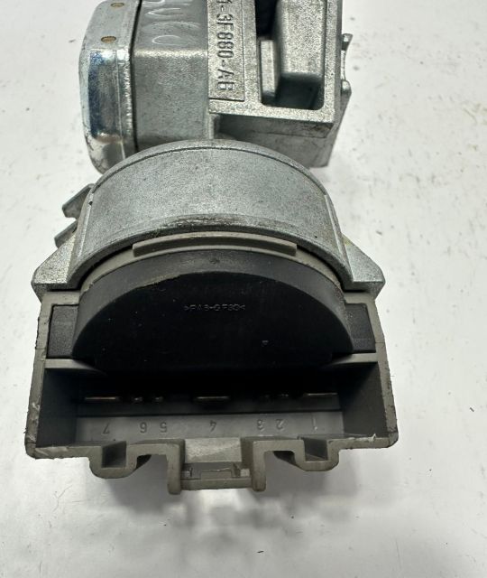 Contact cu cheie 3M51-3G880-AB Ford C-Max prima generatie seria