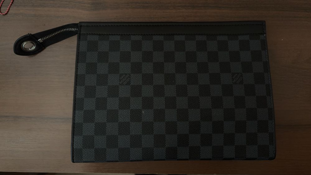 Louis Vuitton мъжки клъч