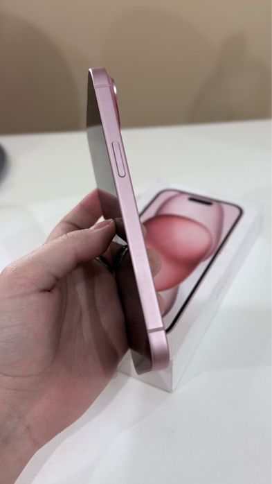 Продам Iphone 15 на 128 гб