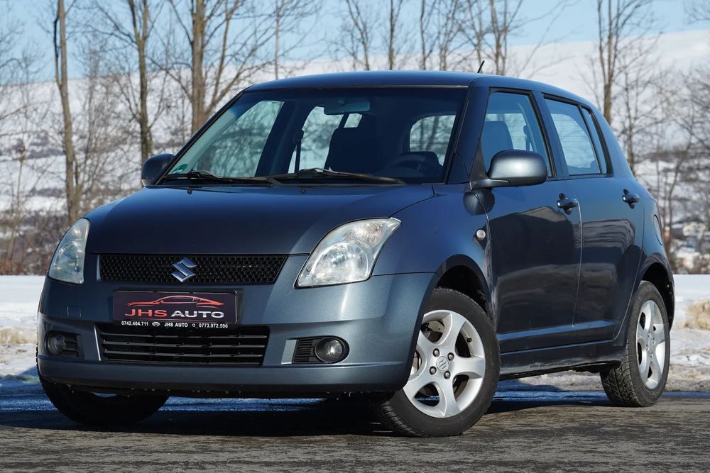 Suzuki Swift 4x4 • Navigatie • Incalzire in scaune • Rar • Caucuiuri de iarna