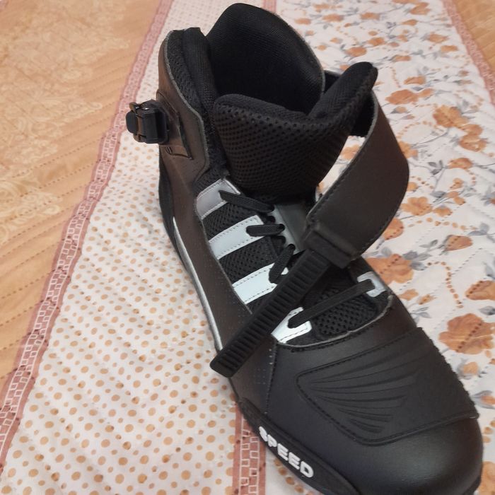 Обувки за мотоциклет