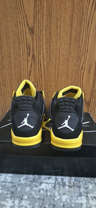 Jordan 4 Yellow Thunder