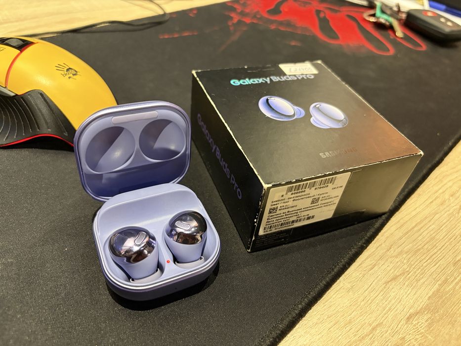 Samsung Galaxi buts pro