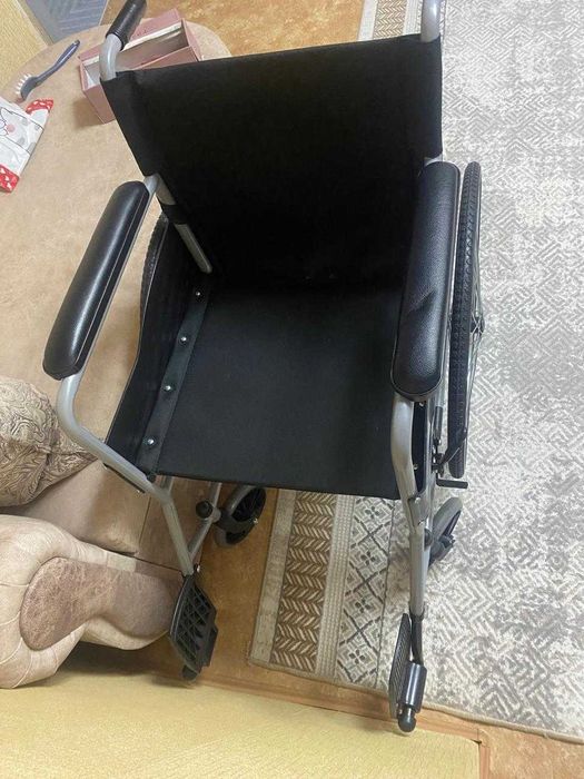 Инвалидное кресло